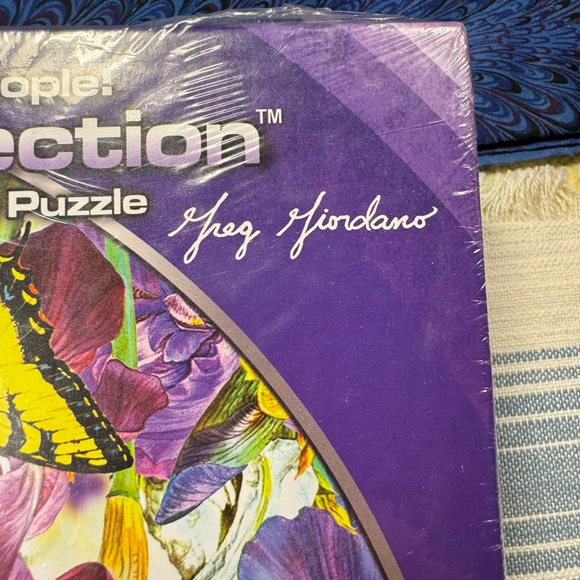 139-MMT “A Broader View”Hummingbirds Round 500 Piece Jigsaw Puzzle NEW Unopened - Picture 7 of 9